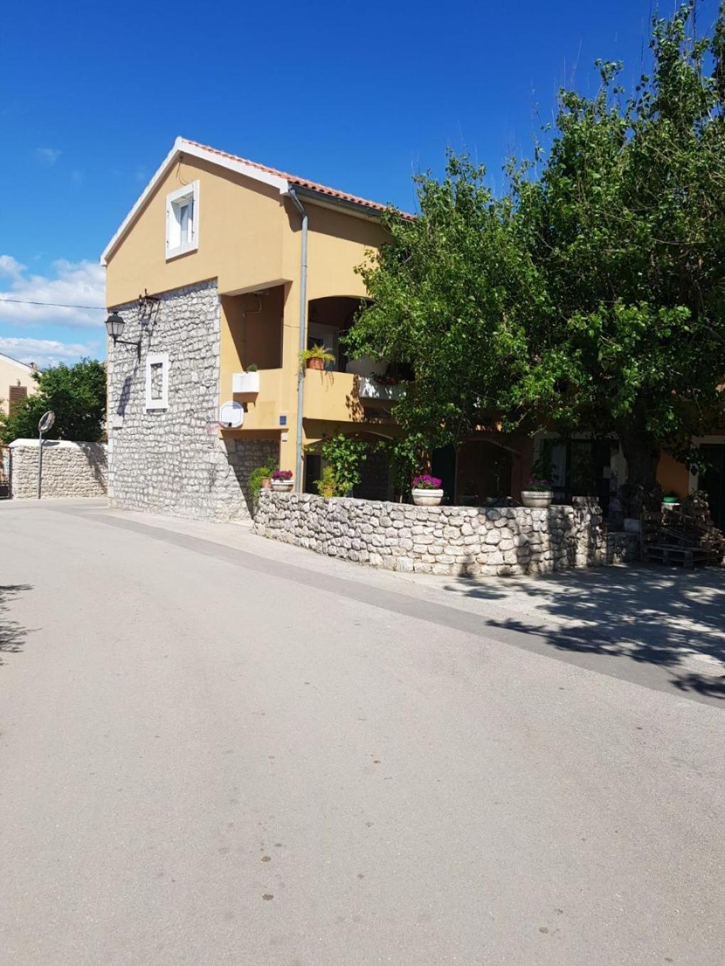 Apartments Stosa Nin Exterior photo
